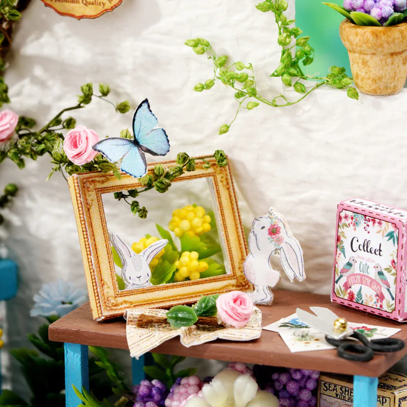 Cutefetti DIY Dollhouse - Corner of Happiness Series Miniature Kit - Corner of Garden