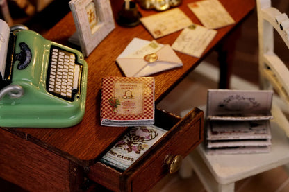Cutefetti DIY Dollhouse - Corner of Happiness Series Miniature Kit - Elegant Studio